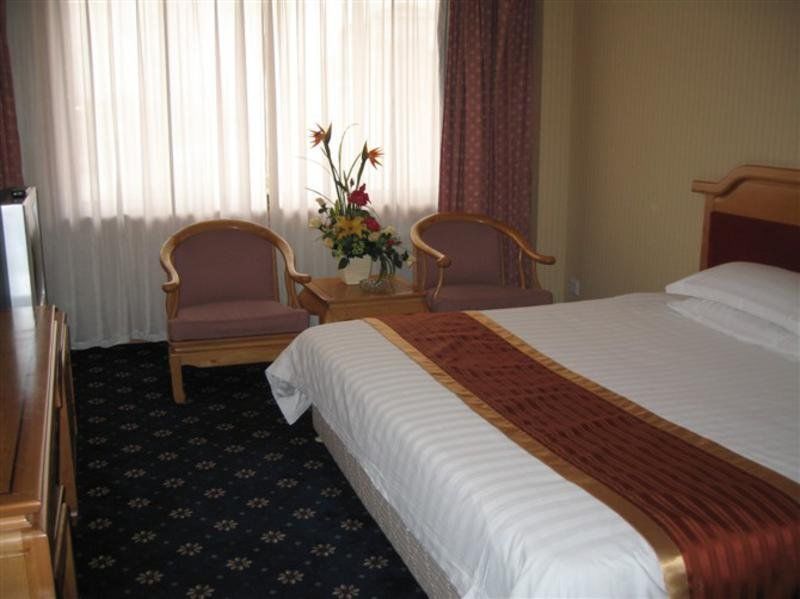 Guilin Ronghu Hotel Exterior photo
